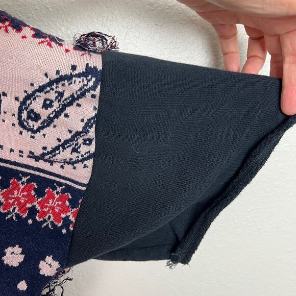 Free People Size M/L Pieced Paisley Oversized Boho Tunic Sweater‎ Fringe Poncho - Picture 9 of 11